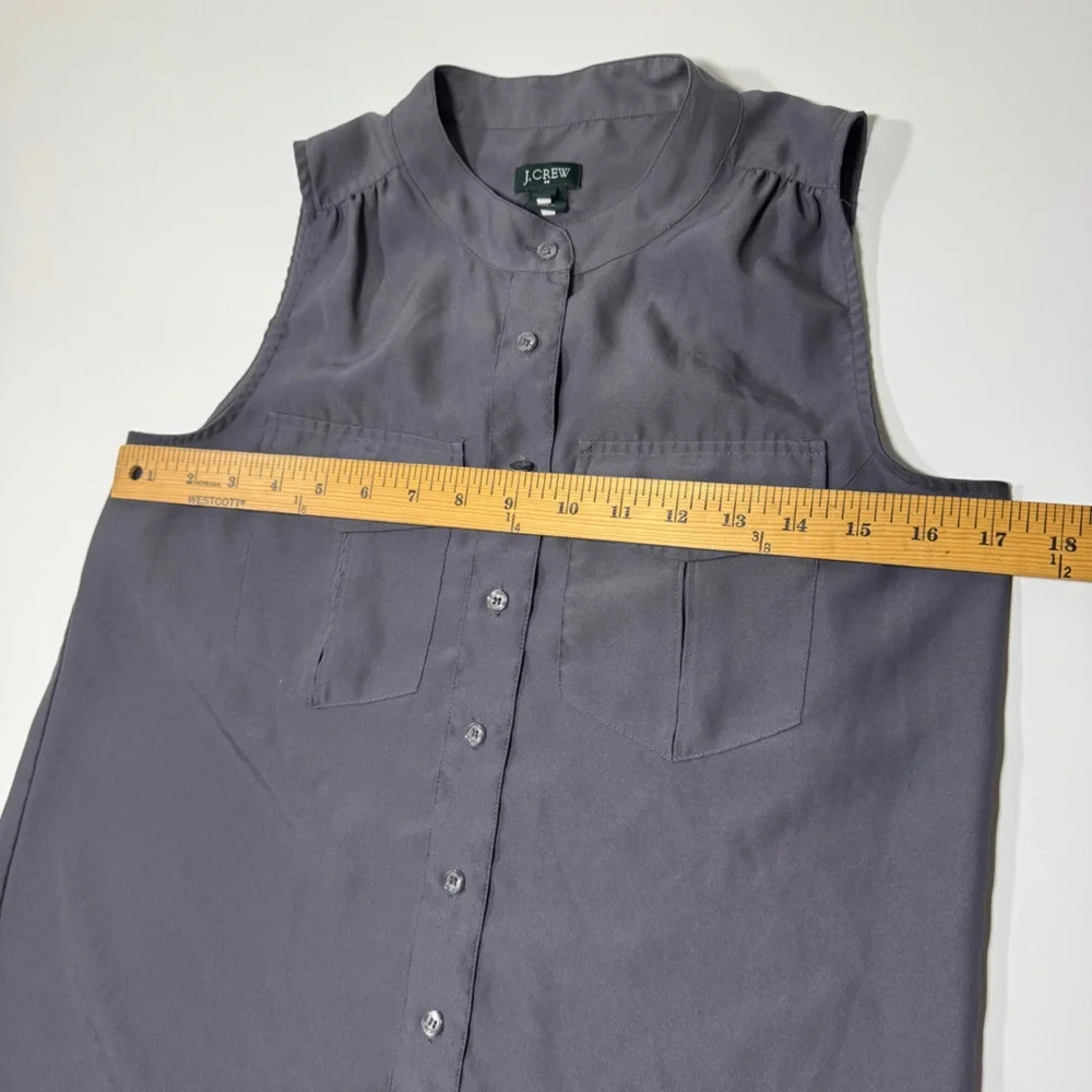 J.Crew Women’s Sleeveless Utility Button-Up‎ Blouse in Gray Size 2